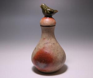 中原幸治 作 「備前土練込蓋付花器」