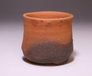 高力芳照 作 「備前酒呑」