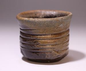 伊勢崎 淳 作 「備前黒酒呑」