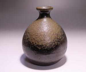 伊勢崎 淳 作 「備前黒徳利」