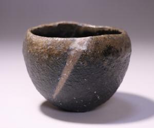 伊勢崎晃一朗 作 「黒掛分酒呑」
