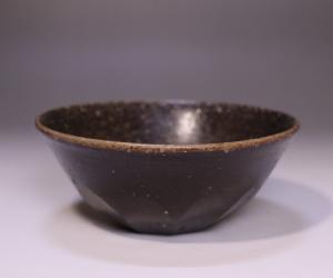 秋谷昌央 作 「黒小鉢」