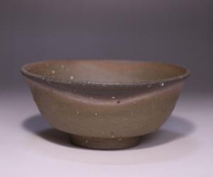 屋代剛右 作 「伊部飯碗」