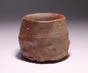 相賀真志郎 作 「緋襷酒呑」