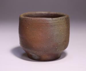 金重道明 作 「伊部酒呑」