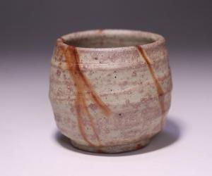高力芳照 作 「備前火襷酒呑」