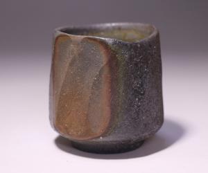 各見政峯 作 「備前酒呑」