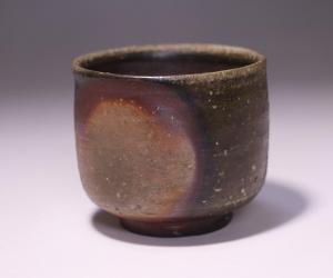 山本陶秀 作 「備前酒呑」