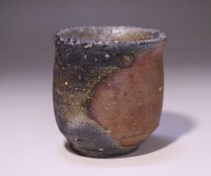 伊勢崎 淳 作 「備前窯変酒呑」
