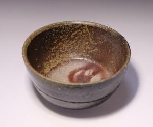 秋谷昌央 作 「黒碗」
