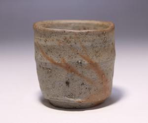 金重 愫 作 「緋襷ぐい呑 最上土ニテ」
