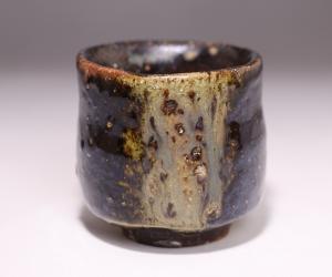 伊勢崎 淳 作 「備前黒酒呑」