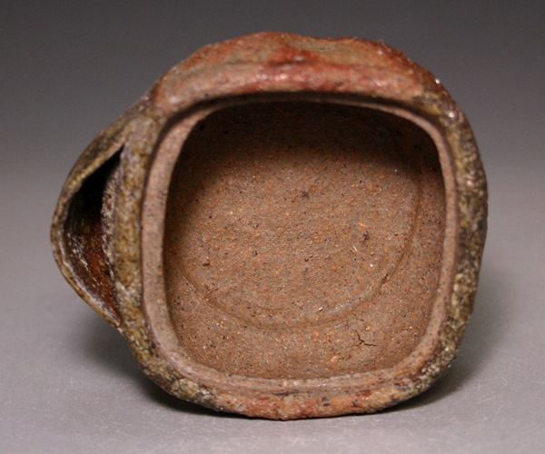 西村春湖 作 「备前手捻泡瓶」