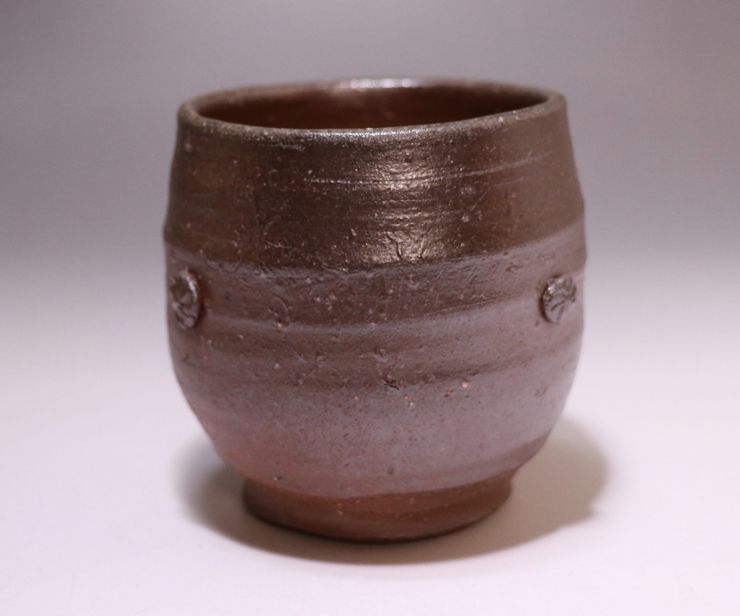金重 巖作 「伊部ビール呑」