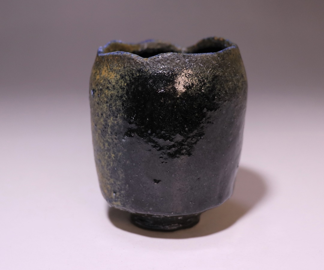 大幅値下げ！後関裕士　蒼変黒酒呑　共箱 後関裕士 作 「蒼変黒酒呑」 ～備前焼専門卸小売店 川口陶楽苑～