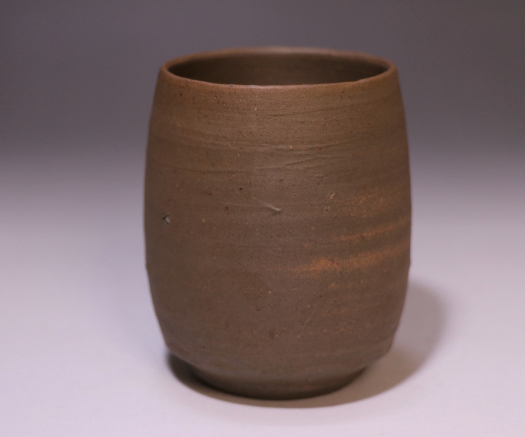 金重有邦作 「伊部湯呑」