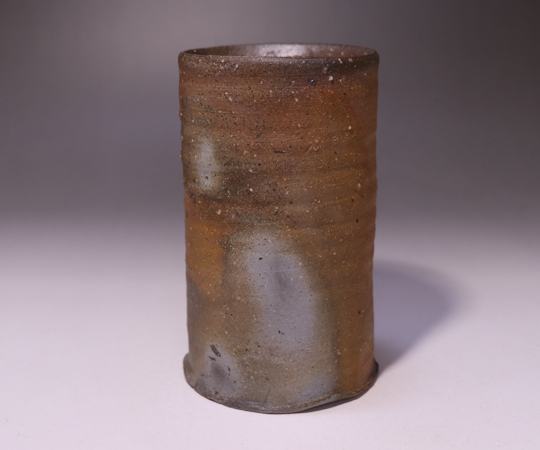 中村六郎作 「備前麦酒呑」