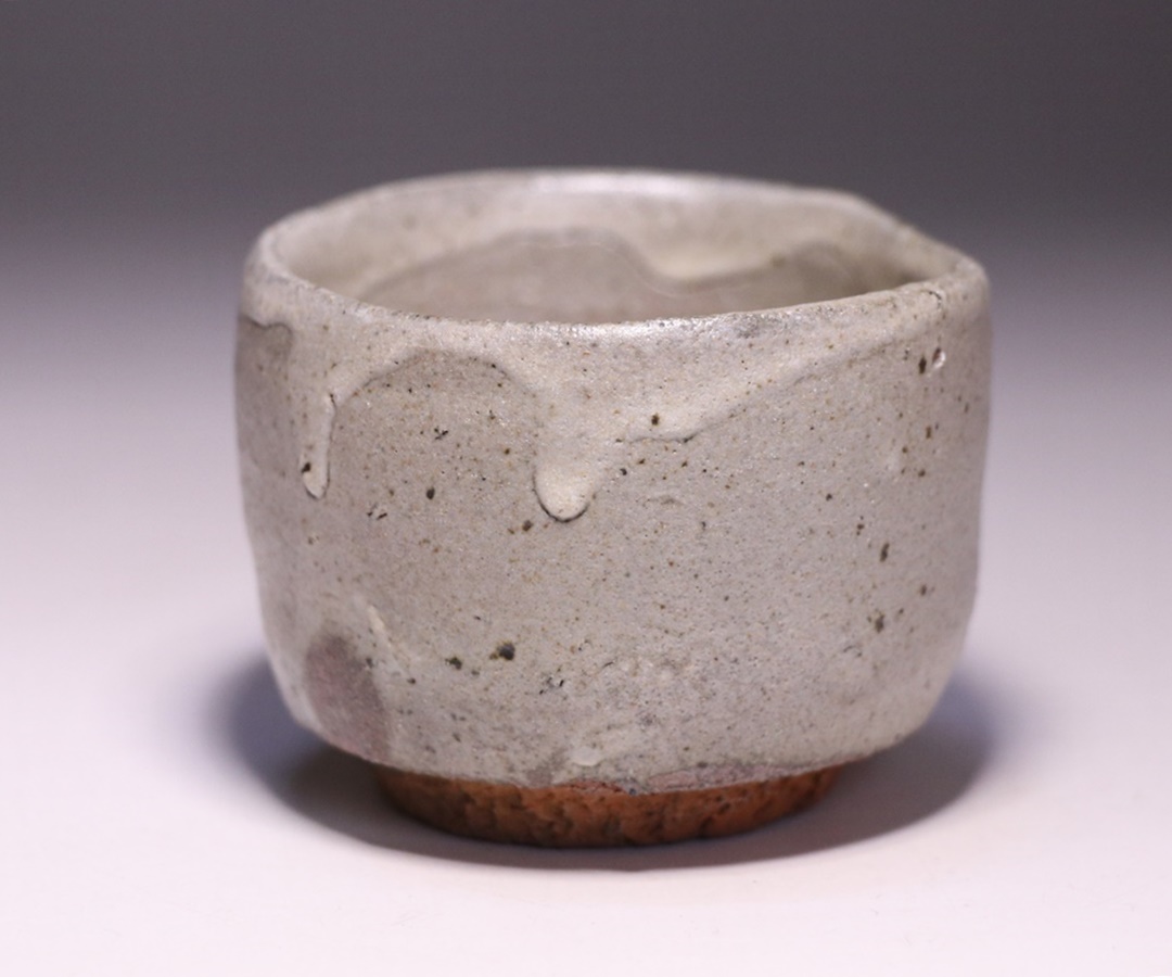 金重有邦作 「唐津土灰釉ぐい呑」