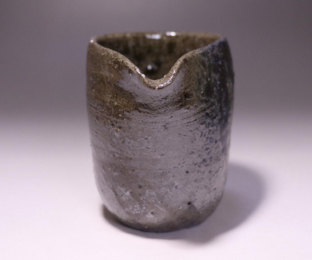 高力芳照作 「備前引出片口」