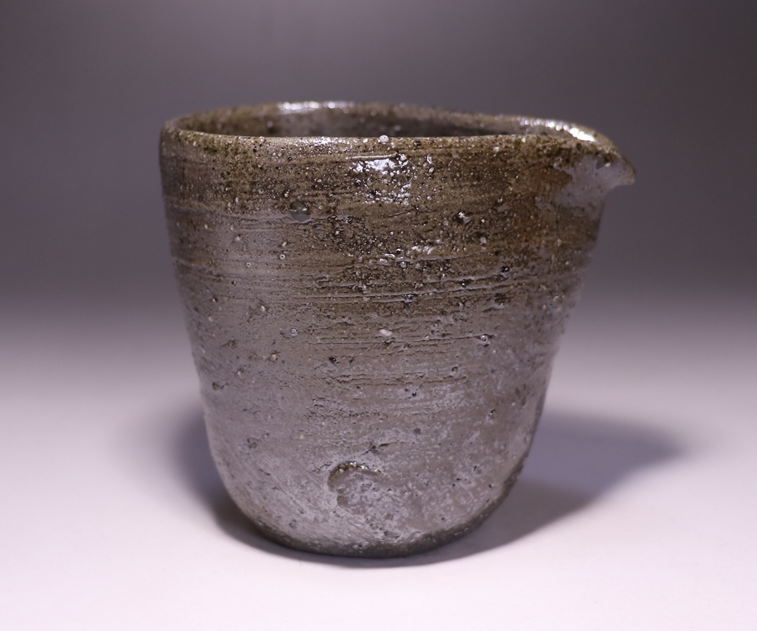 高力芳照作 「備前引出片口」