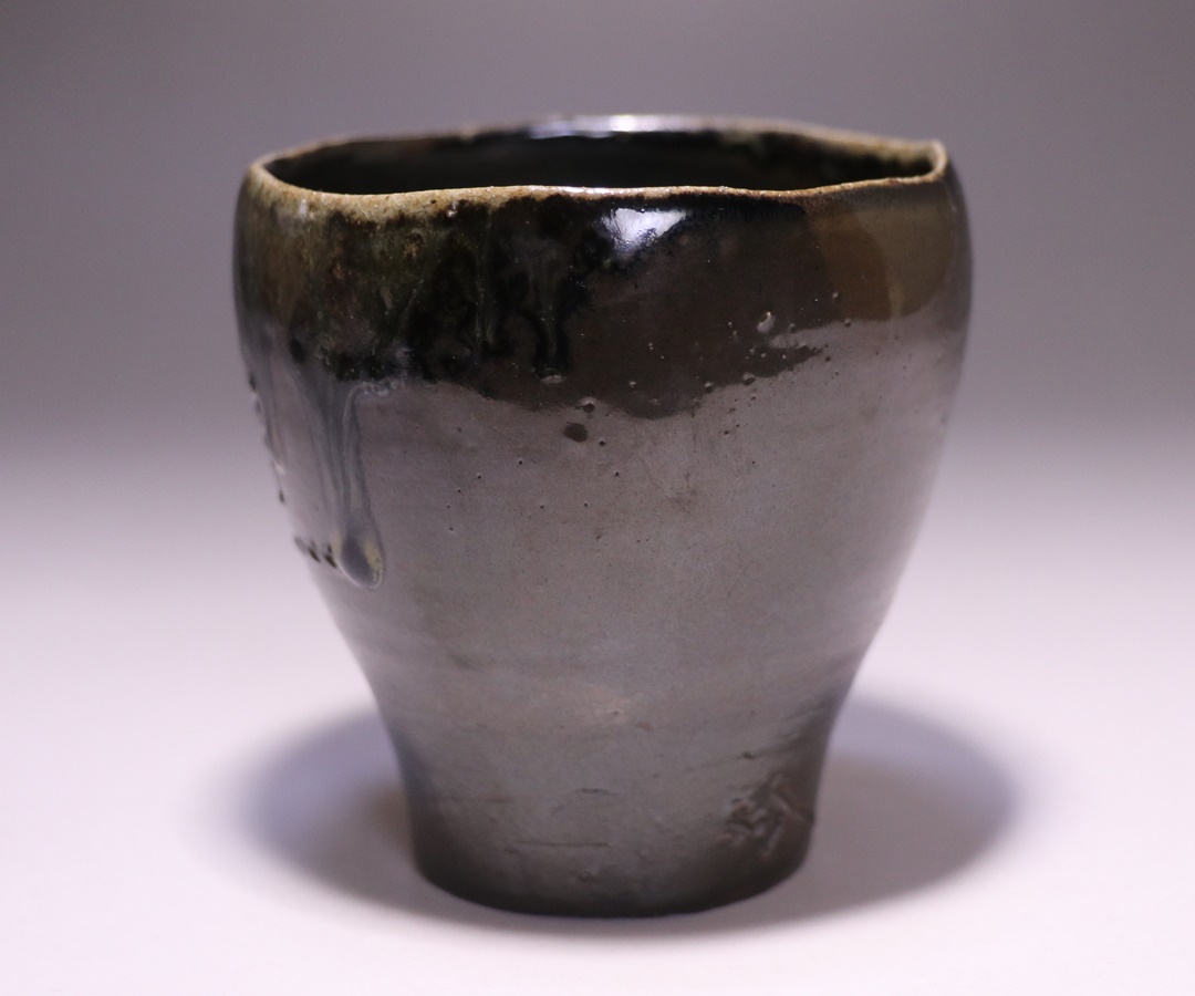 馬場隆志作 「備前黒湯呑（左馬）」