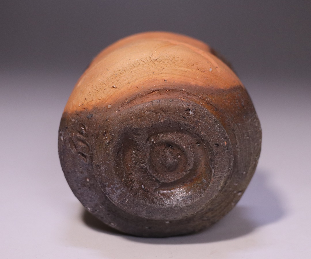 高力芳照作 「備前窯変酒呑」