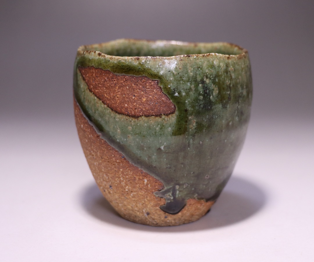 馬場隆志作 「織部湯呑（左馬）」
