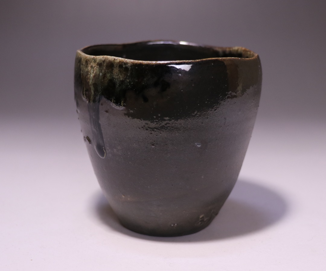 馬場隆志 作 「黒備前湯呑（左馬）」 ～備前焼専門卸小売店 川口陶楽苑～